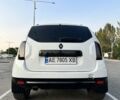 Белый Рено Дастер, объемом двигателя 1.6 л и пробегом 142 тыс. км за 11000 $, фото 5 на Automoto.ua