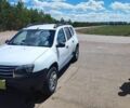 Белый Рено Дастер, объемом двигателя 1.6 л и пробегом 165 тыс. км за 1913 $, фото 2 на Automoto.ua