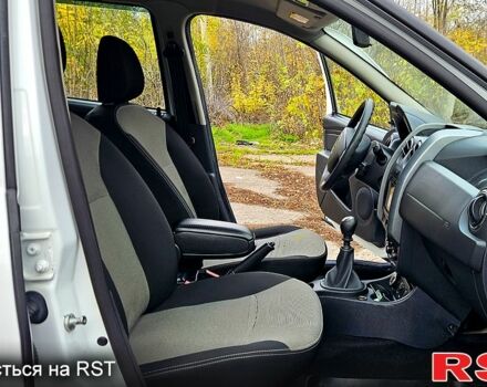 Білий Рено Дастер, об'ємом двигуна 1.5 л та пробігом 74 тис. км за 10300 $, фото 6 на Automoto.ua