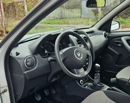 Білий Рено Дастер, об'ємом двигуна 1.5 л та пробігом 74 тис. км за 10300 $, фото 14 на Automoto.ua