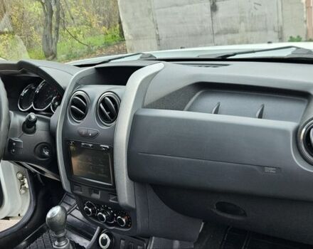 Білий Рено Дастер, об'ємом двигуна 1.5 л та пробігом 74 тис. км за 10300 $, фото 12 на Automoto.ua