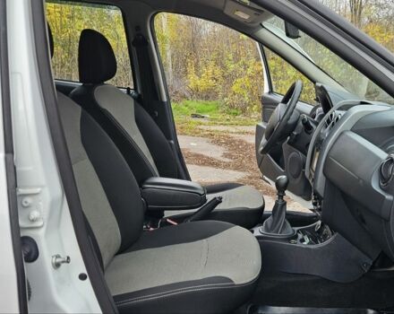 Білий Рено Дастер, об'ємом двигуна 1.5 л та пробігом 74 тис. км за 10300 $, фото 11 на Automoto.ua