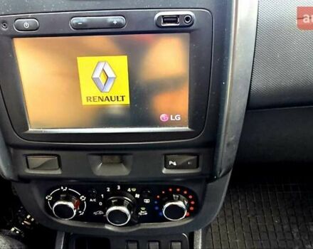 Білий Рено Дастер, об'ємом двигуна 1.6 л та пробігом 177 тис. км за 11000 $, фото 10 на Automoto.ua