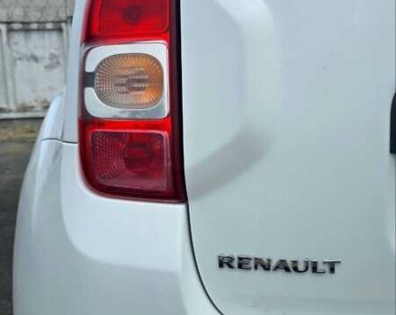 Білий Рено Дастер, об'ємом двигуна 1.6 л та пробігом 177 тис. км за 11000 $, фото 1 на Automoto.ua