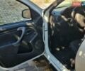 Белый Рено Дастер, объемом двигателя 1.5 л и пробегом 309 тыс. км за 9000 $, фото 11 на Automoto.ua