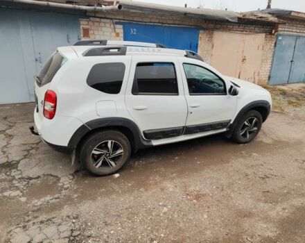 Белый Рено Дастер, объемом двигателя 1.5 л и пробегом 150 тыс. км за 10000 $, фото 3 на Automoto.ua