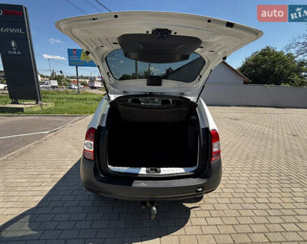 Белый Рено Дастер, объемом двигателя 1.5 л и пробегом 120 тыс. км за 11500 $, фото 18 на Automoto.ua