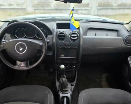 Білий Рено Дастер, об'ємом двигуна 1.6 л та пробігом 177 тис. км за 11000 $, фото 11 на Automoto.ua