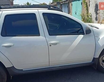 Белый Рено Дастер, объемом двигателя 1.5 л и пробегом 91 тыс. км за 13600 $, фото 2 на Automoto.ua