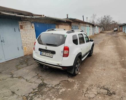 Белый Рено Дастер, объемом двигателя 1.5 л и пробегом 150 тыс. км за 10000 $, фото 6 на Automoto.ua