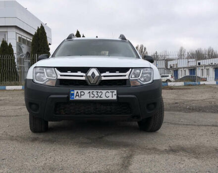 Белый Рено Дастер, объемом двигателя 1.5 л и пробегом 248 тыс. км за 9999 $, фото 1 на Automoto.ua