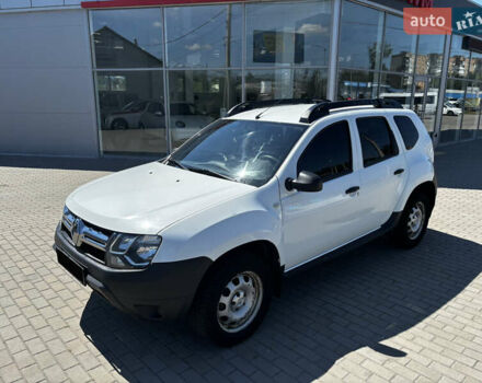 Белый Рено Дастер, объемом двигателя 1.5 л и пробегом 120 тыс. км за 11500 $, фото 2 на Automoto.ua