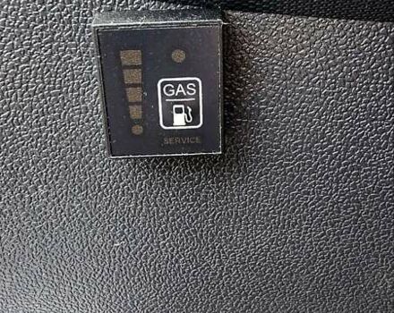 Білий Рено Дастер, об'ємом двигуна 1.6 л та пробігом 177 тис. км за 11000 $, фото 12 на Automoto.ua