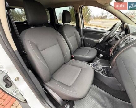 Білий Рено Дастер, об'ємом двигуна 1.5 л та пробігом 169 тис. км за 9999 $, фото 10 на Automoto.ua