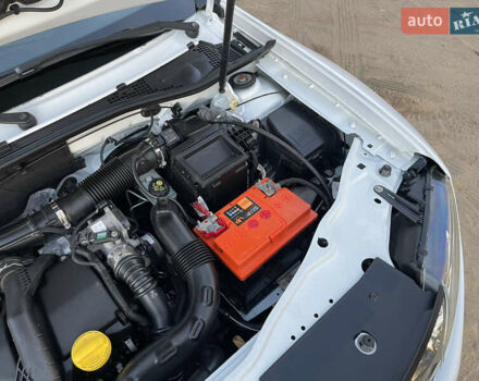 Белый Рено Дастер, объемом двигателя 1.46 л и пробегом 158 тыс. км за 9900 $, фото 33 на Automoto.ua