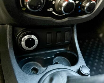 Білий Рено Дастер, об'ємом двигуна 1.5 л та пробігом 87 тис. км за 12700 $, фото 13 на Automoto.ua