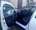 Белый Рено Дастер, объемом двигателя 1.5 л и пробегом 150 тыс. км за 14500 $, фото 2 на Automoto.ua