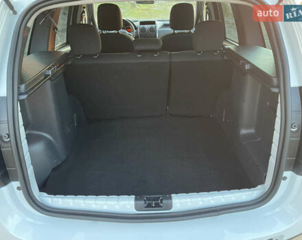 Белый Рено Дастер, объемом двигателя 1.46 л и пробегом 158 тыс. км за 9900 $, фото 55 на Automoto.ua