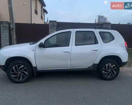 Белый Рено Дастер, объемом двигателя 1.6 л и пробегом 113 тыс. км за 7440 $, фото 5 на Automoto.ua