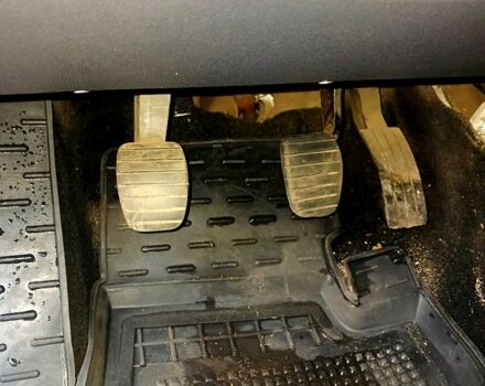 Белый Рено Дастер, объемом двигателя 1.5 л и пробегом 217 тыс. км за 10200 $, фото 7 на Automoto.ua