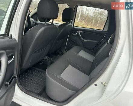 Белый Рено Дастер, объемом двигателя 1.46 л и пробегом 203 тыс. км за 9950 $, фото 30 на Automoto.ua