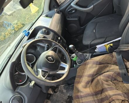 Білий Рено Дастер, об'ємом двигуна 1.5 л та пробігом 288 тис. км за 10000 $, фото 4 на Automoto.ua