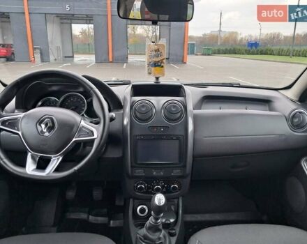 Рено Дастер 2017 в Виннице на Automoto.ua Белый Рено Дастер, объемом двигателя 1.46 л и пробегом 203 тыс. км за 8699 $, фото 15 на Automoto.ua