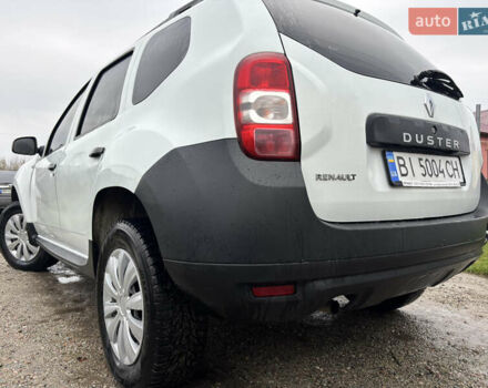 Рено Дастер 2017 в Гадяче на Automoto.ua Белый Рено Дастер, объемом двигателя 1.6 л и пробегом 181 тыс. км за 8300 $, фото 8 на Automoto.ua