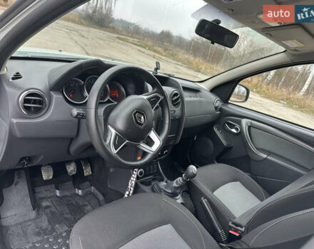 Белый Рено Дастер, объемом двигателя 1.46 л и пробегом 203 тыс. км за 9950 $, фото 21 на Automoto.ua