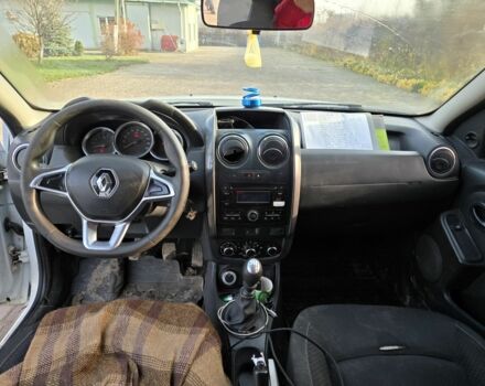 Білий Рено Дастер, об'ємом двигуна 1.5 л та пробігом 288 тис. км за 10000 $, фото 6 на Automoto.ua