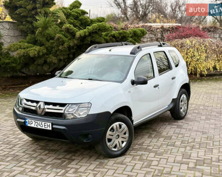Белый Рено Дастер, объемом двигателя 1.46 л и пробегом 163 тыс. км за 10700 $, фото 1 на Automoto.ua