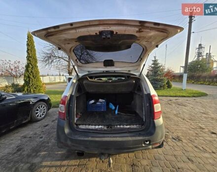 Білий Рено Дастер, об'ємом двигуна 1.46 л та пробігом 306 тис. км за 10000 $, фото 5 на Automoto.ua