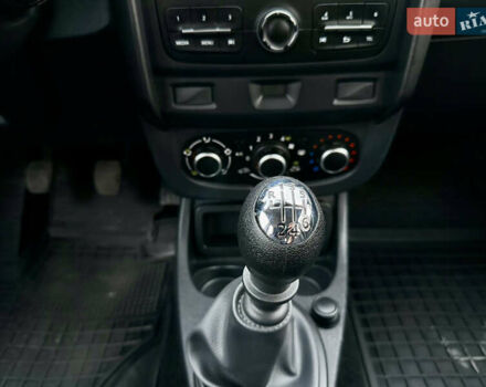 Белый Рено Дастер, объемом двигателя 1.46 л и пробегом 165 тыс. км за 9500 $, фото 22 на Automoto.ua