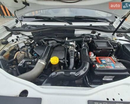 Рено Дастер 2017 в Виннице на Automoto.ua Белый Рено Дастер, объемом двигателя 1.46 л и пробегом 203 тыс. км за 8699 $, фото 7 на Automoto.ua