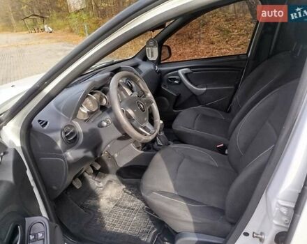 Білий Рено Дастер, об'ємом двигуна 1.46 л та пробігом 217 тис. км за 9300 $, фото 11 на Automoto.ua