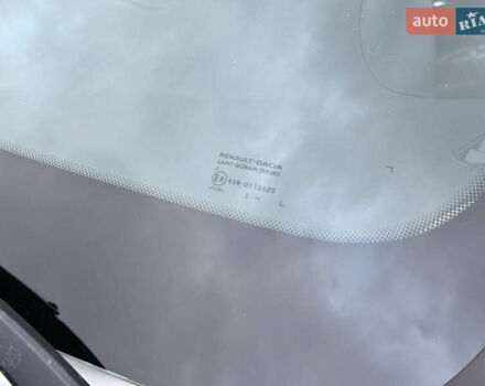 Белый Рено Дастер, объемом двигателя 1.46 л и пробегом 165 тыс. км за 9500 $, фото 36 на Automoto.ua