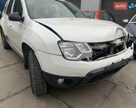 Белый Рено Дастер, объемом двигателя 1.6 л и пробегом 87 тыс. км за 7870 $, фото 6 на Automoto.ua