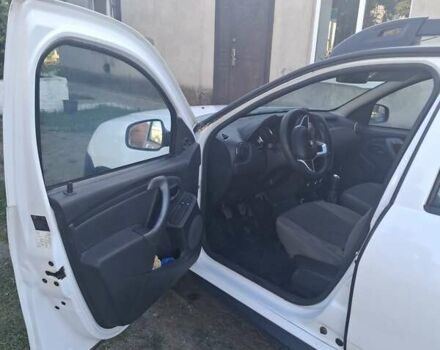 Белый Рено Дастер, объемом двигателя 1.46 л и пробегом 150 тыс. км за 14500 $, фото 4 на Automoto.ua