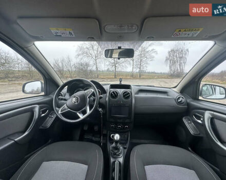 Белый Рено Дастер, объемом двигателя 1.46 л и пробегом 203 тыс. км за 9950 $, фото 34 на Automoto.ua