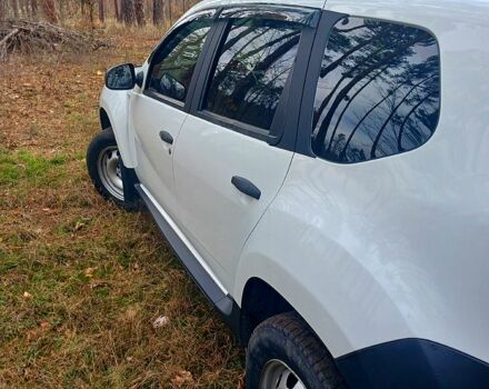 Белый Рено Дастер, объемом двигателя 1.5 л и пробегом 217 тыс. км за 10200 $, фото 3 на Automoto.ua