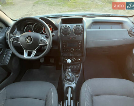 Белый Рено Дастер, объемом двигателя 1.46 л и пробегом 158 тыс. км за 9900 $, фото 39 на Automoto.ua