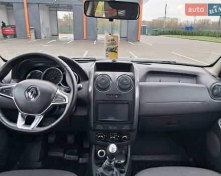 Рено Дастер 2017 в Виннице на Automoto.ua Белый Рено Дастер, объемом двигателя 1.46 л и пробегом 203 тыс. км за 8699 $, фото 14 на Automoto.ua