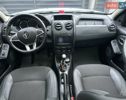 Белый Рено Дастер, объемом двигателя 1.46 л и пробегом 294 тыс. км за 9500 $, фото 13 на Automoto.ua
