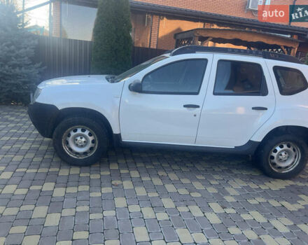 Белый Рено Дастер, объемом двигателя 1.46 л и пробегом 251 тыс. км за 9200 $, фото 4 на Automoto.ua