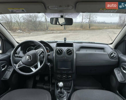 Белый Рено Дастер, объемом двигателя 1.46 л и пробегом 203 тыс. км за 9950 $, фото 31 на Automoto.ua