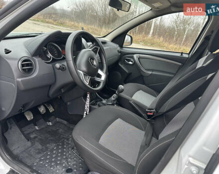 Белый Рено Дастер, объемом двигателя 1.46 л и пробегом 203 тыс. км за 9950 $, фото 20 на Automoto.ua