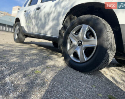 Белый Рено Дастер, объемом двигателя 1.46 л и пробегом 158 тыс. км за 9900 $, фото 22 на Automoto.ua