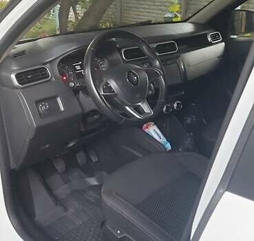 Білий Рено Дастер, об'ємом двигуна 1.46 л та пробігом 227 тис. км за 12750 $, фото 1 на Automoto.ua