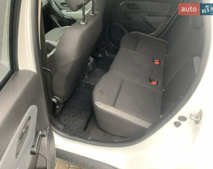 Белый Рено Дастер, объемом двигателя 1.46 л и пробегом 222 тыс. км за 12450 $, фото 8 на Automoto.ua