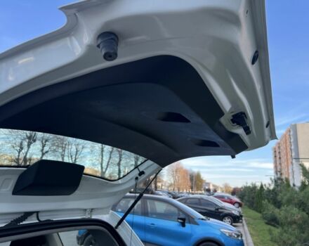 Белый Рено Дастер, объемом двигателя 1.5 л и пробегом 184 тыс. км за 13599 $, фото 19 на Automoto.ua